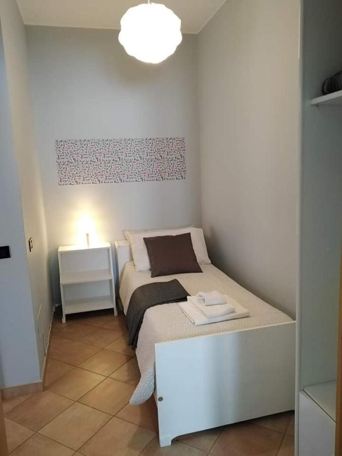 The Holiday House Hotel Сантерамо ин Коле Екстериор снимка
