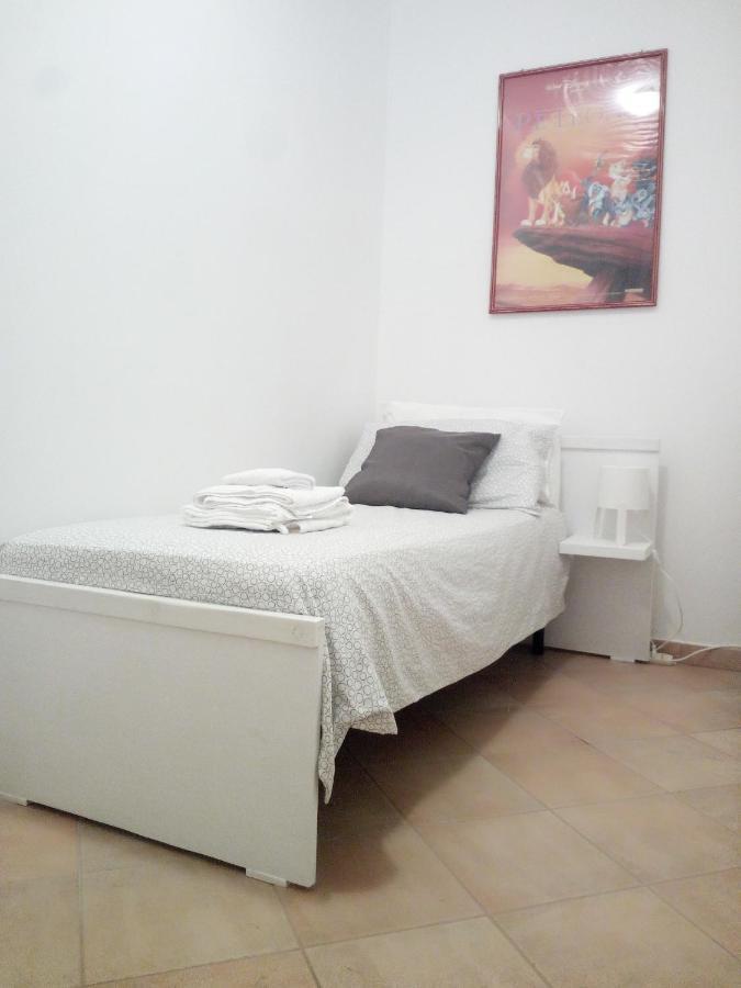 The Holiday House Hotel Сантерамо ин Коле Екстериор снимка