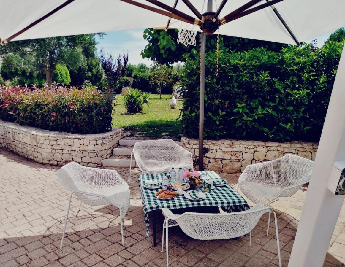 The Holiday House Hotel Сантерамо ин Коле Екстериор снимка